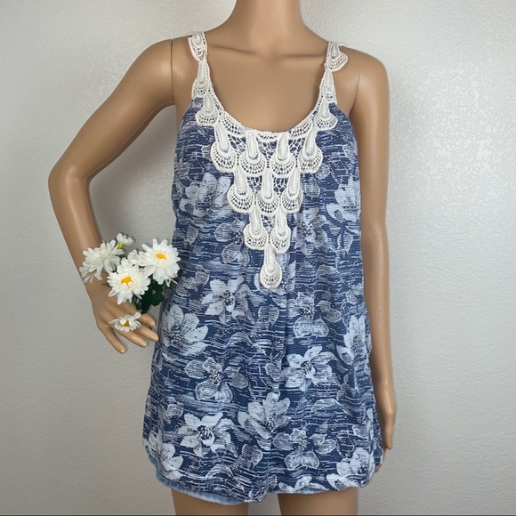Anthro C. Kerr Crochet Beaded Sequin Floral Tank - Picture 2 of 13